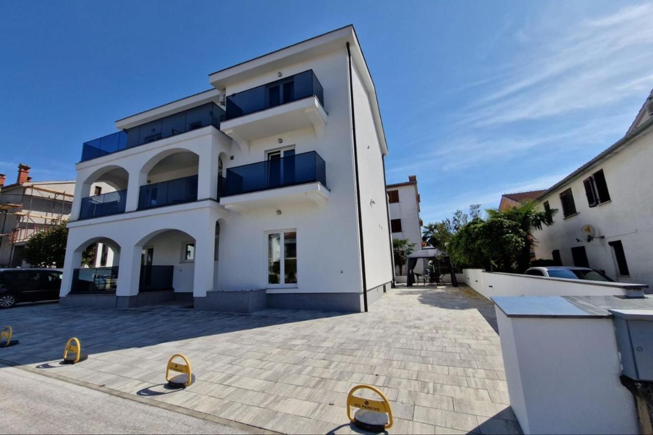 Gasthof Amra In For Max 27 Persons Poreč